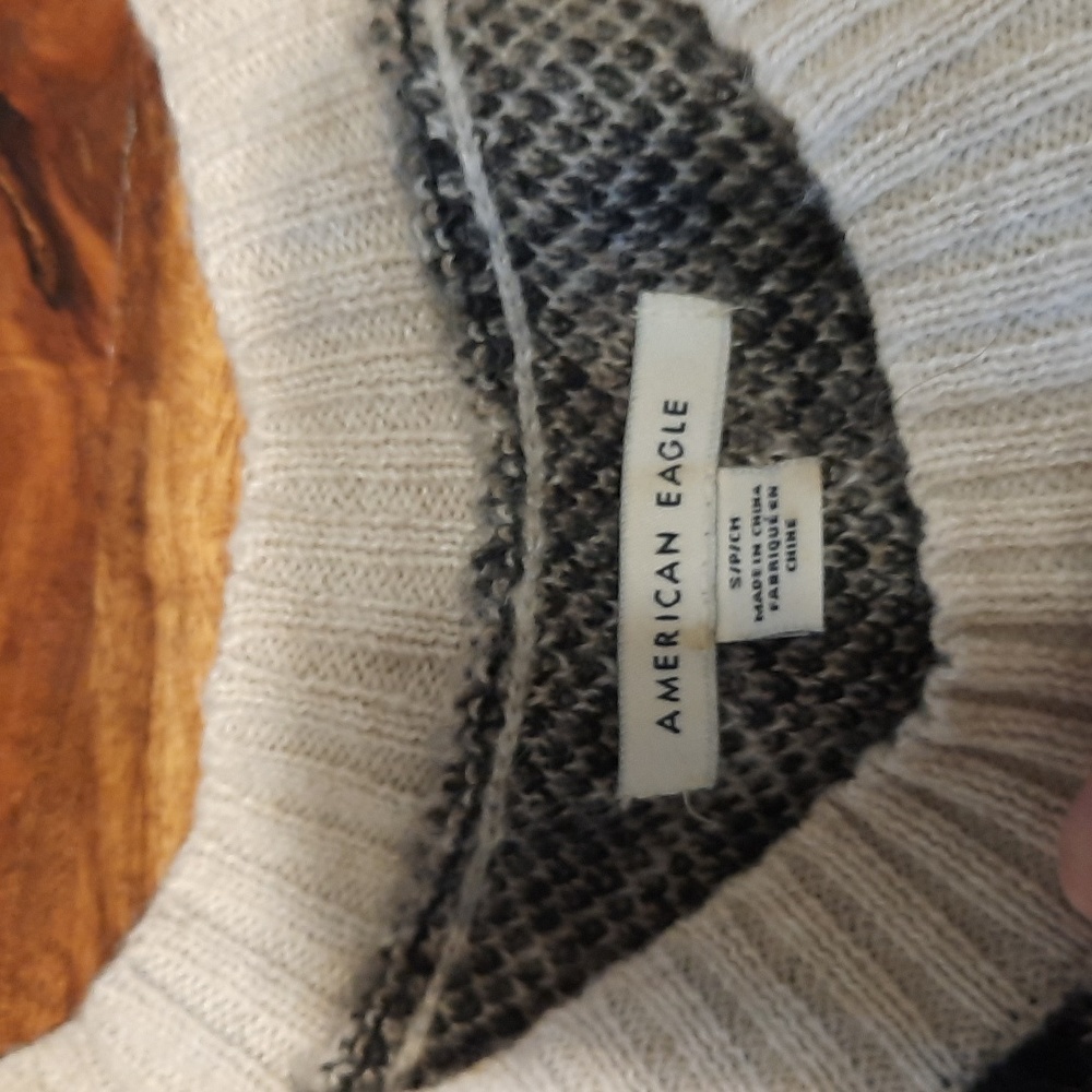 American Eagle Leopard Print Knit Sweater - Picture 2 of 2